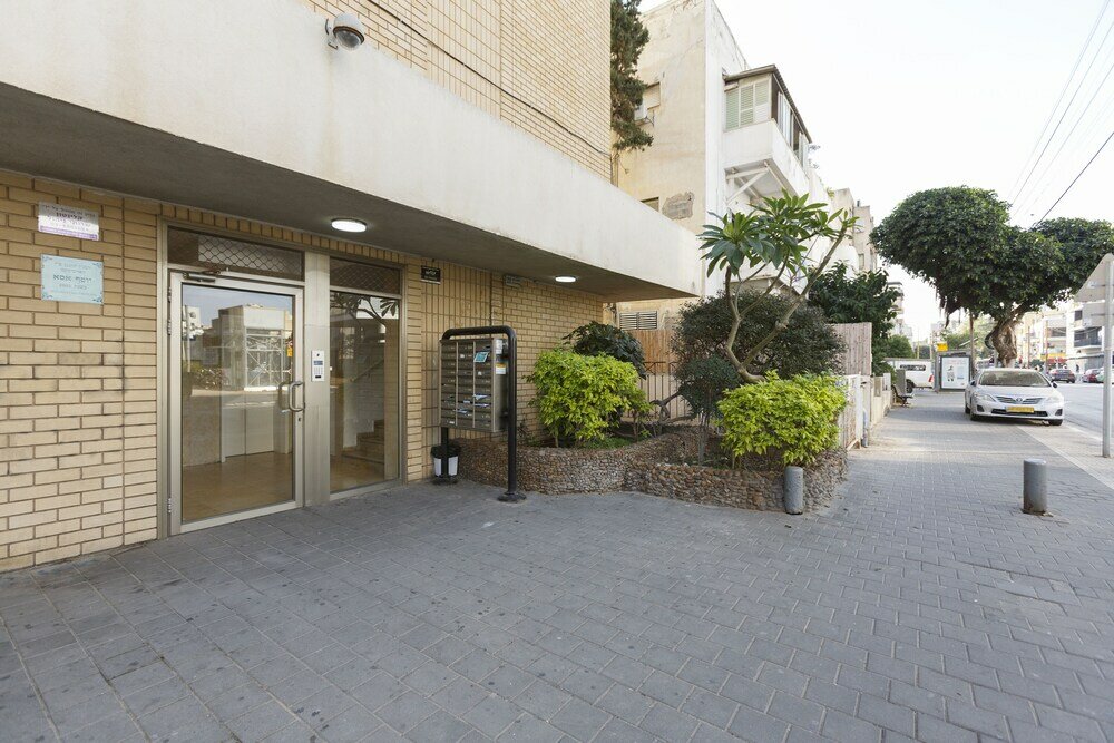 Фото AirTLV - Arlozorov Apartment's