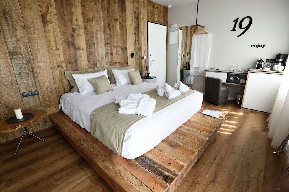 Фото Magnifique Luxury Suites