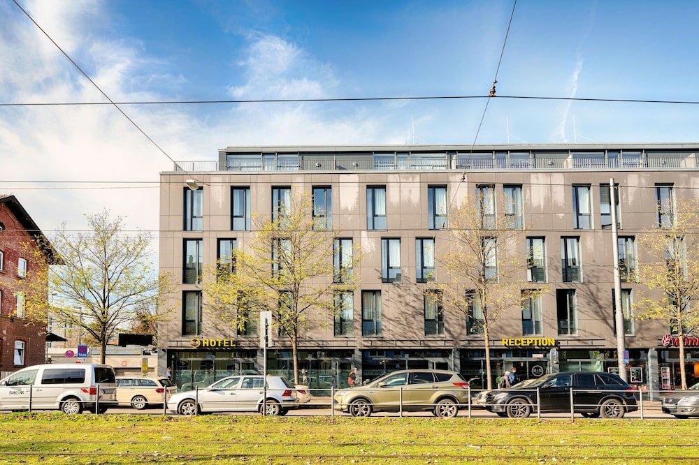 Фото B&b Hotel München-Moosach