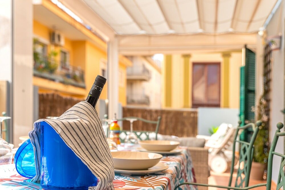 Фото Skysea Holidays City Center Suites