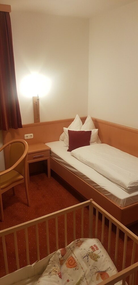 Фото Hotel Garni Pölzl