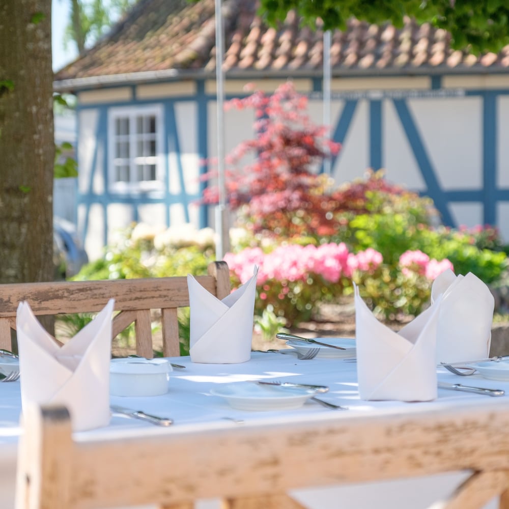 Фото Hotel Knudsens Gaard