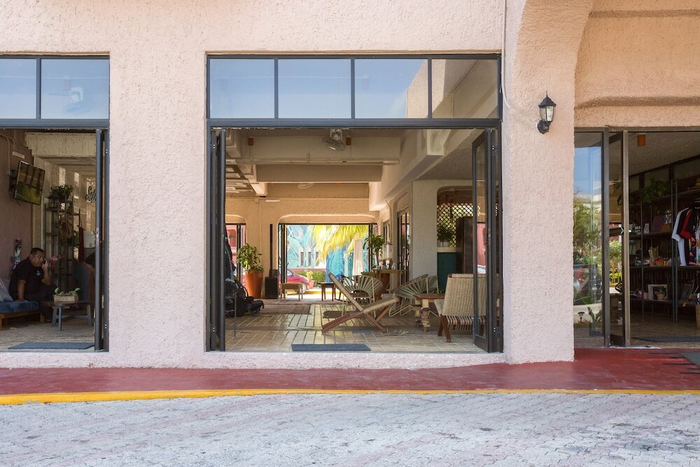 Фото Nílu Cancún Zona Hotelera by Selina