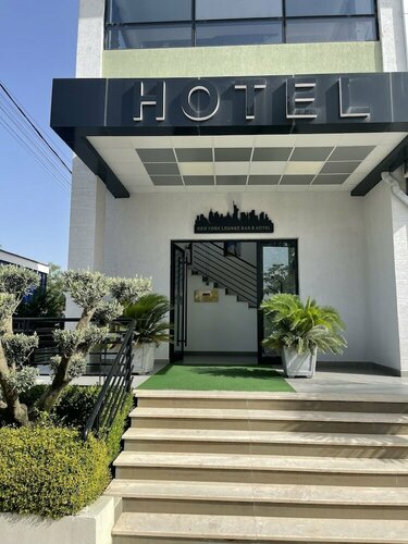 Гостиница Hotel New York Kamez в Области Тирана