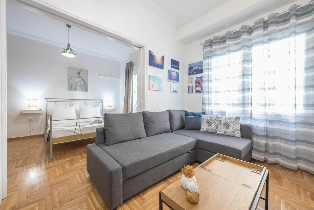 Фото Athens Bright Suite by Cloudkeys