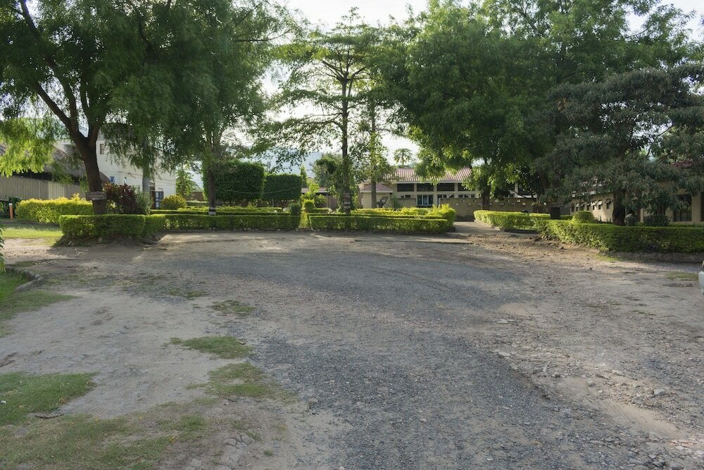 Фото Rwenzori International Hotel