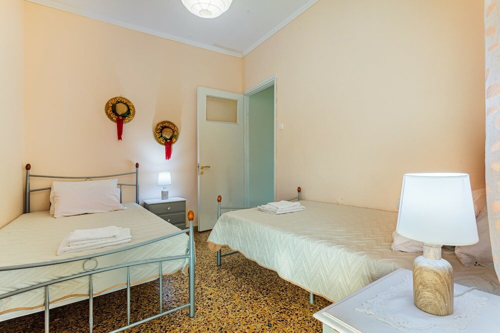 Фото Sunset Serenity - Kardamili Seaside Getaway