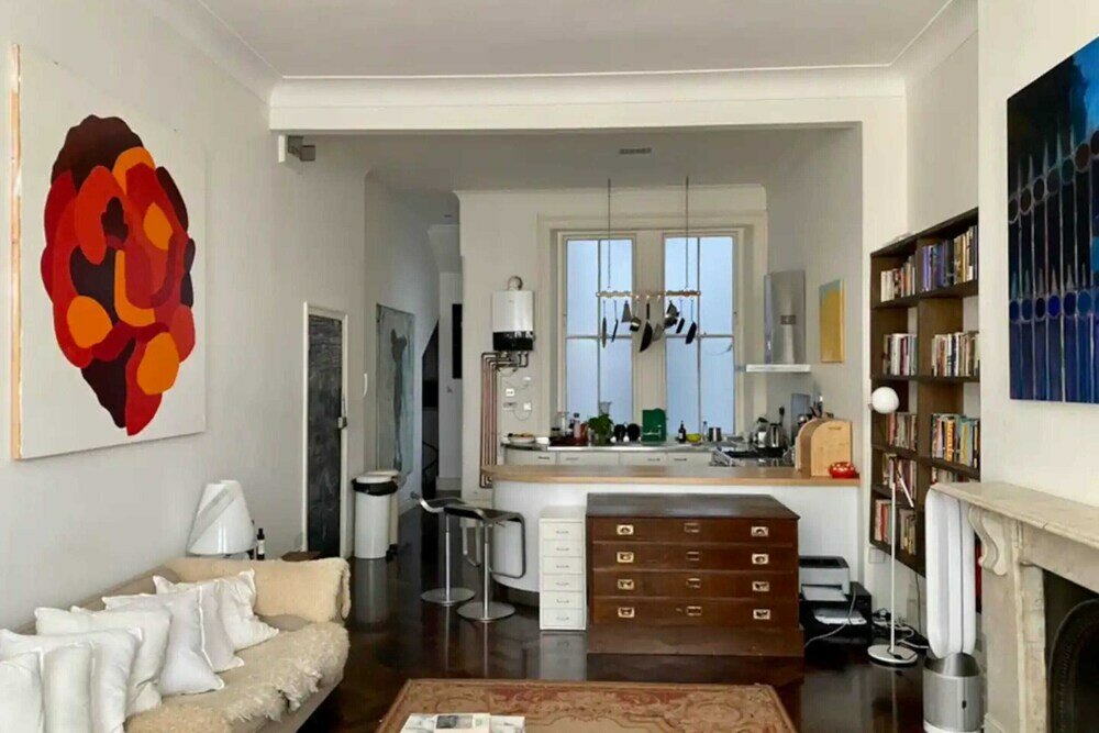 Фото Spacious 2 Bedroom Flat in Central London