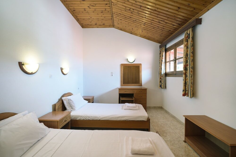 Фото Koukounaries Beach Hotel