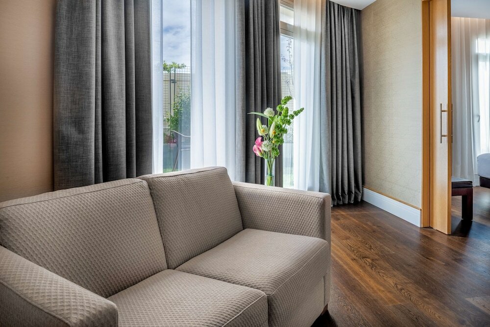 Фото NH Collection Madrid Paseo del Prado