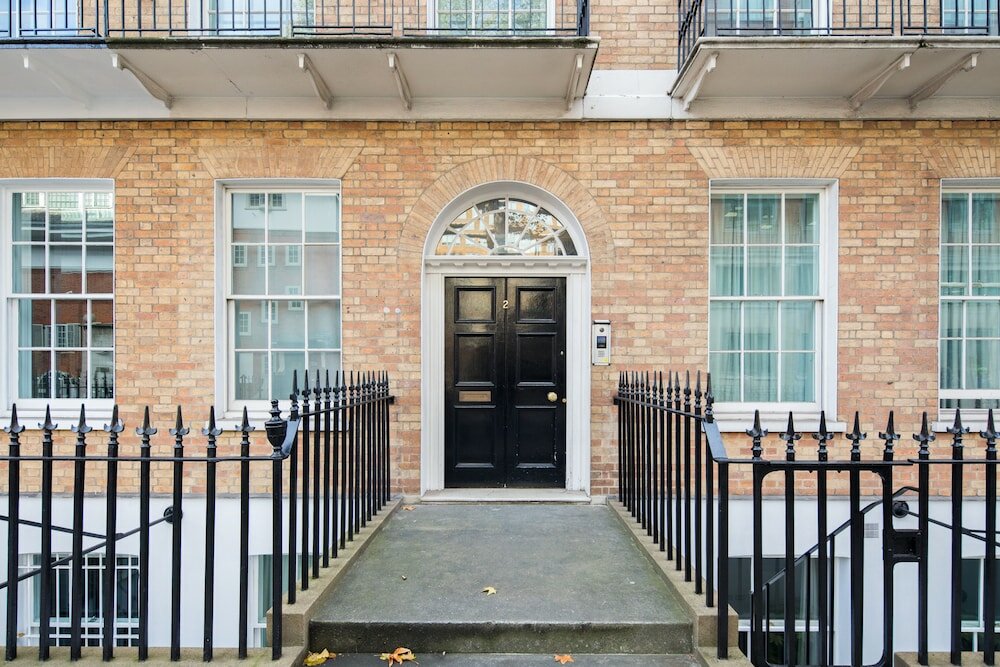 Фото Tavistock Place Apartments