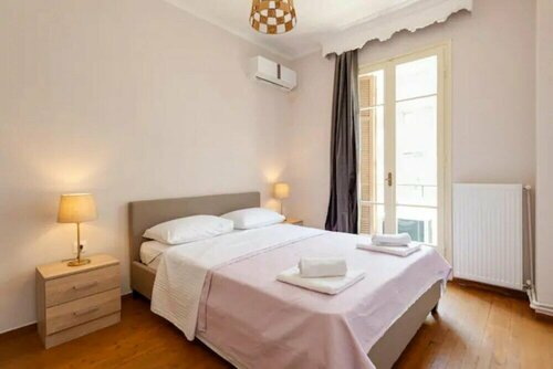 Гостиница Private Pristine Balcony Home- Heart of the Center в Салониках