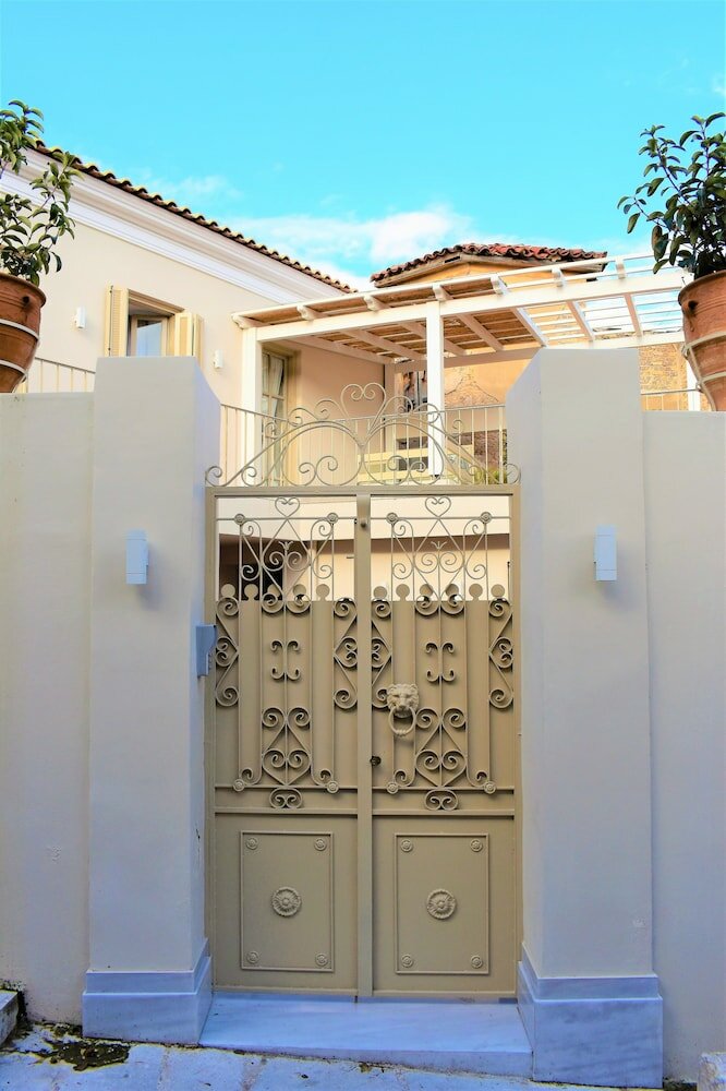 Фото Acropolis Suites