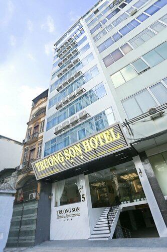 Oyo 417 Truong Son Hotel