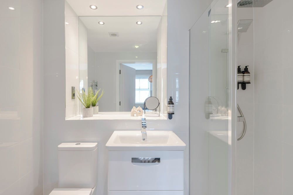 Фото Old Kent Road YourApartment