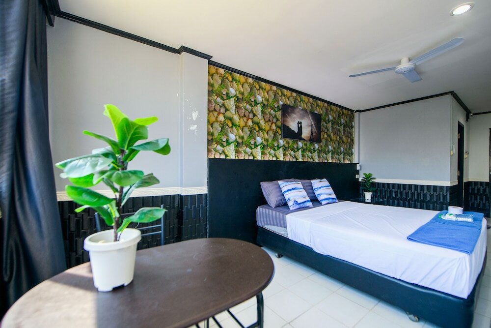 Фото Happy Jomtien - Beachfront