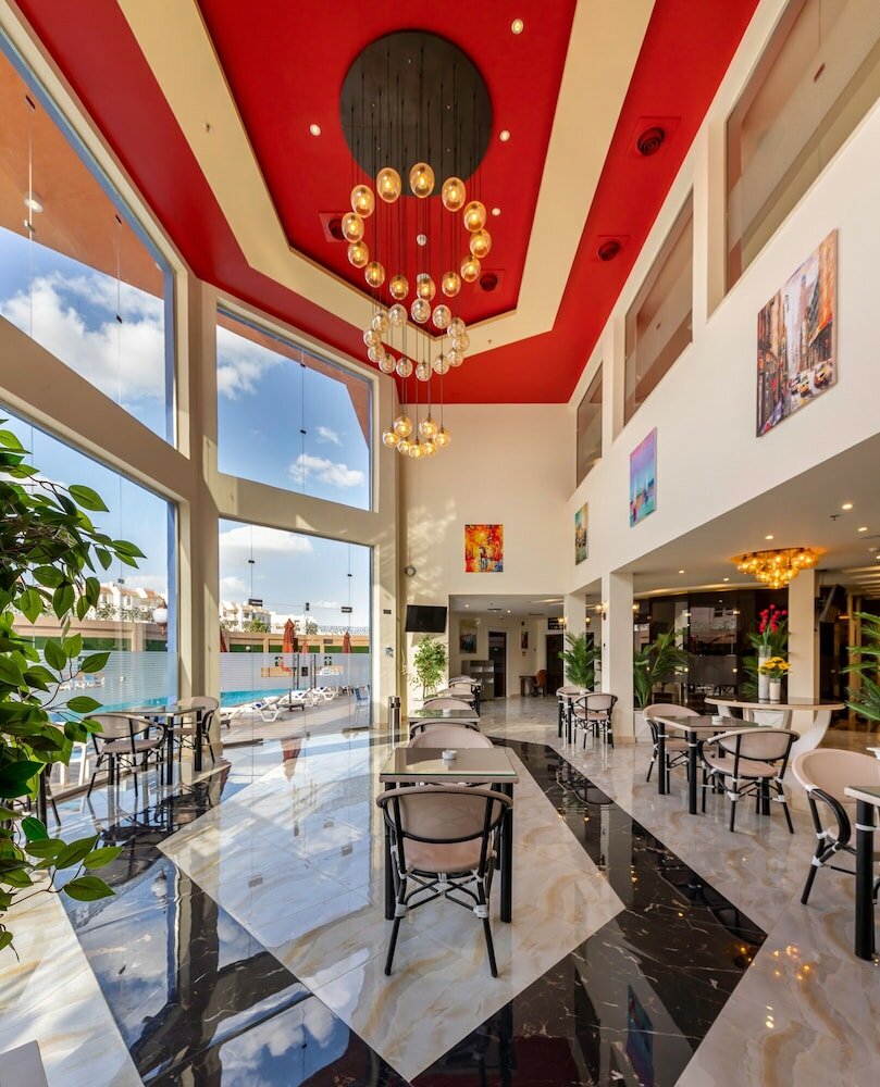 Фото Royal Day Plaza Hotel