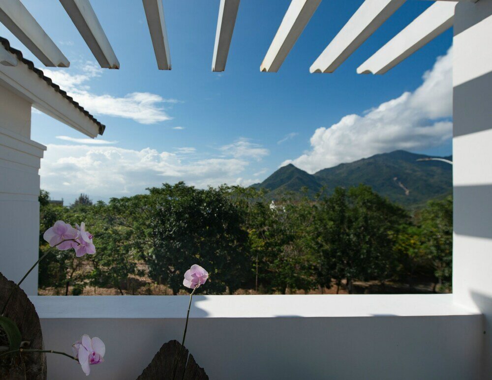 Фото West Lake Hotel