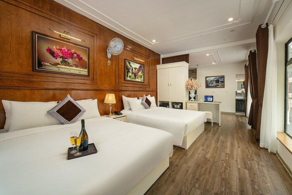 Фото Tunger Grand Hotel