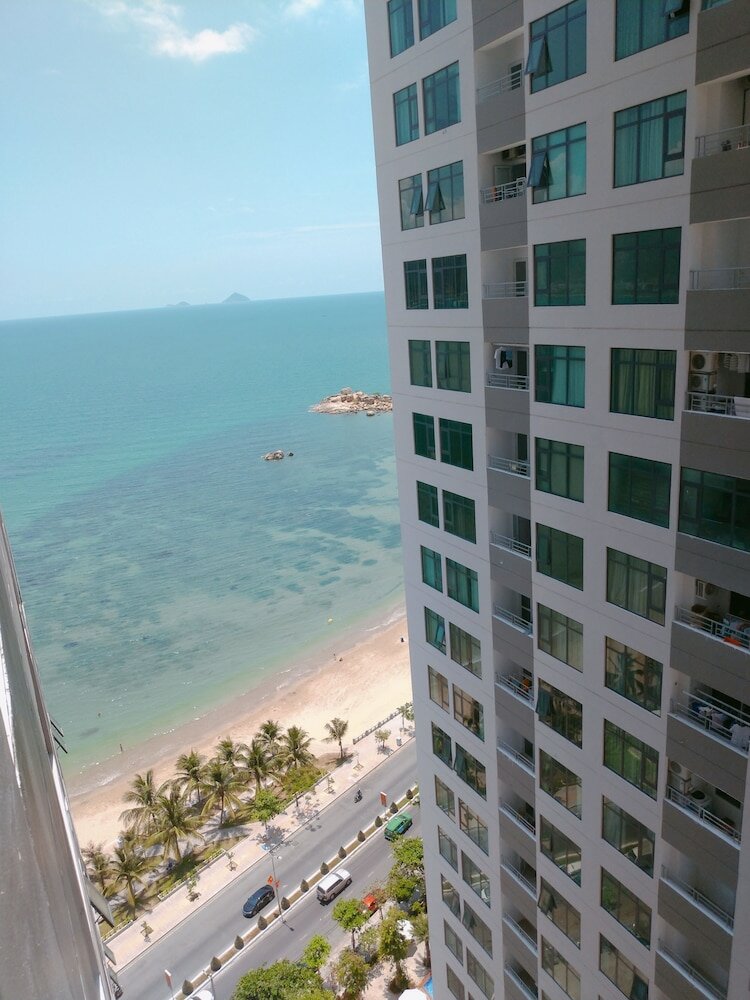 Фото Hqh Sea View Apartment