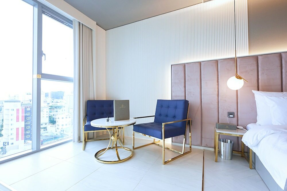 Фото Grand Bern Hotel