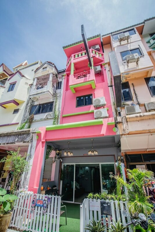 Гостиница Mėnulis Coolly House Patong