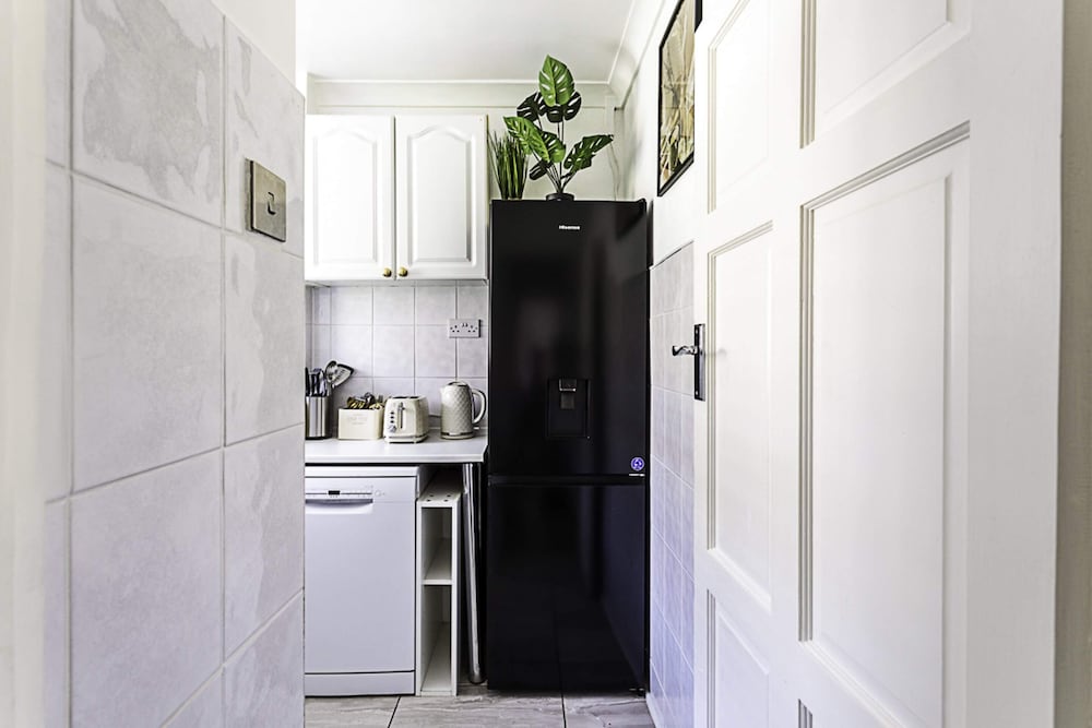 Фото Chic High Spec Apartment Near Central London