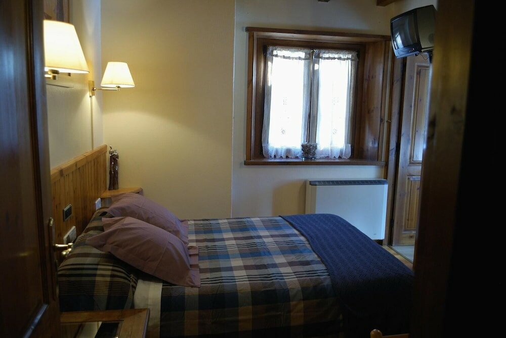 Фото Hostal El Bouquet