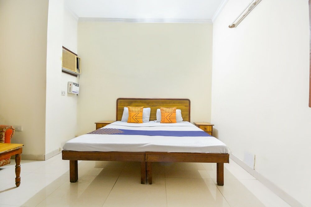 Фото Spot On 38670 Hotel Diamond