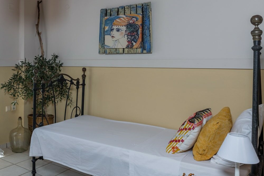 Фото Amnisiades Apartments