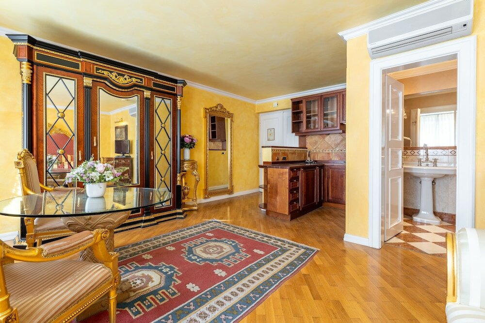 Фото Nosticova Apartments