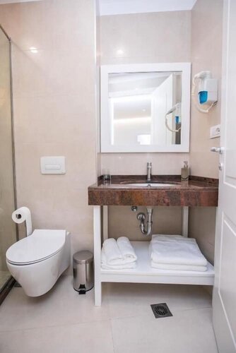Гостиница Hotel Elior в Области Тирана