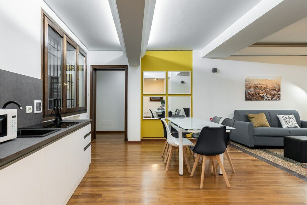 Фото Strada Maggiore Apts by Wonderful Italy