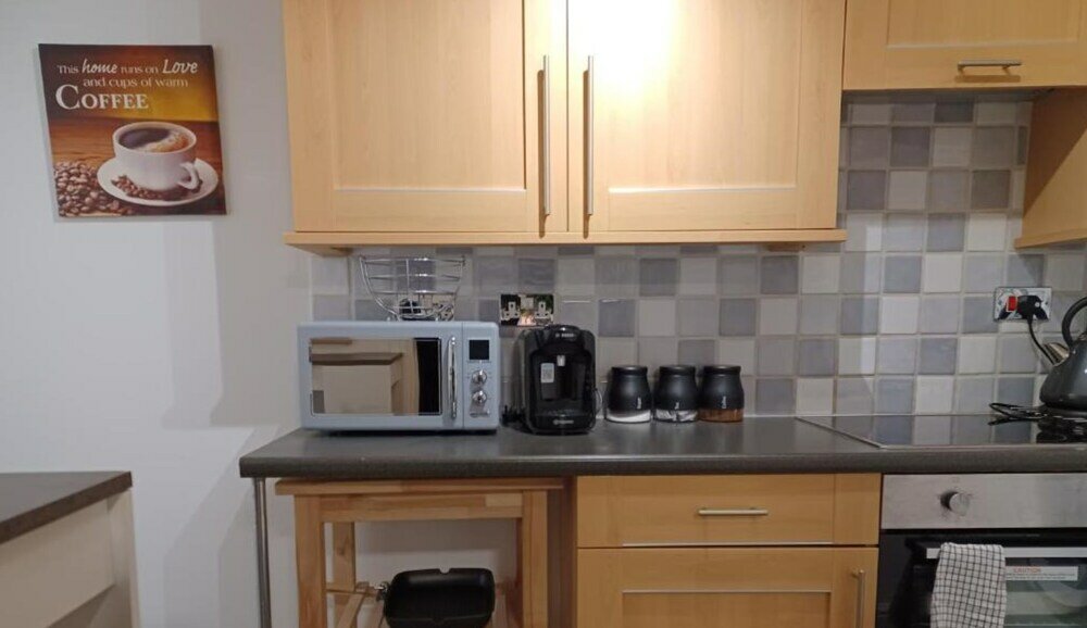 Фото Black Door MALT-Huku Kwetu