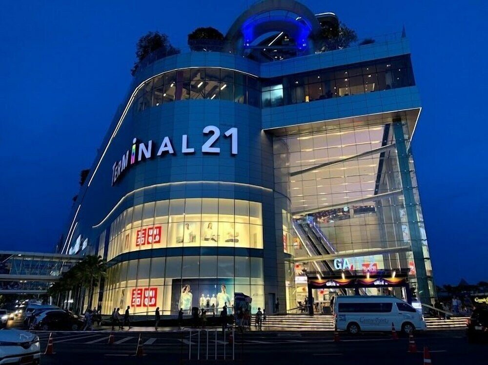 Фото отеля 2