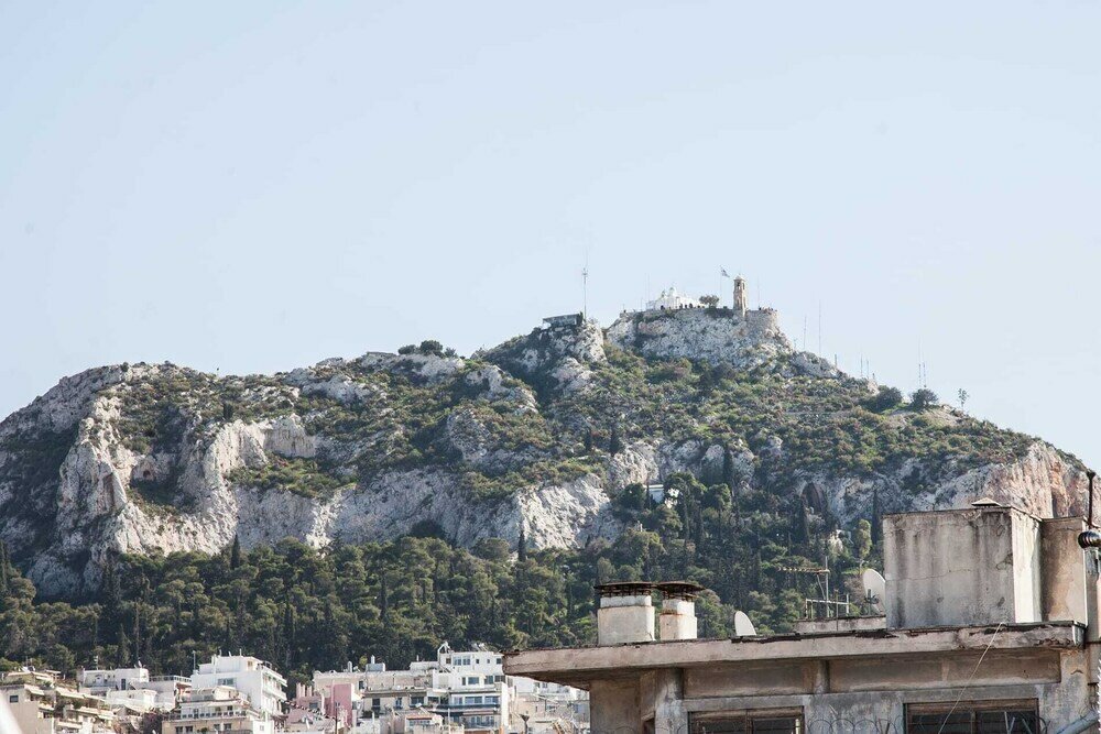 Фото Gorgeous 3 bedrooms apt at Exarcheia