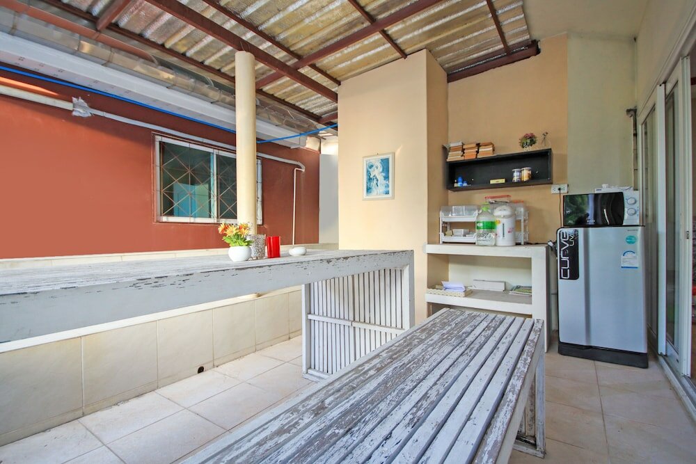 Фото Oyo 1117 Phuket Airport Suites