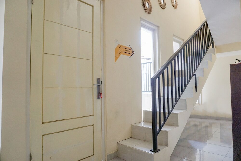 Фото Spot On 1878 Griya Bunda Family