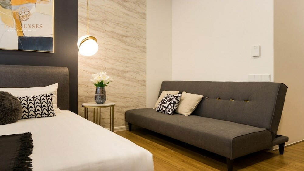 Фото Ceylonz Suites by Five Senses