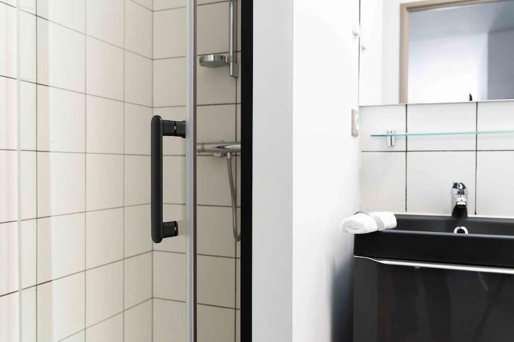 Фото Urban Style Biarritz Hôtel du Relais