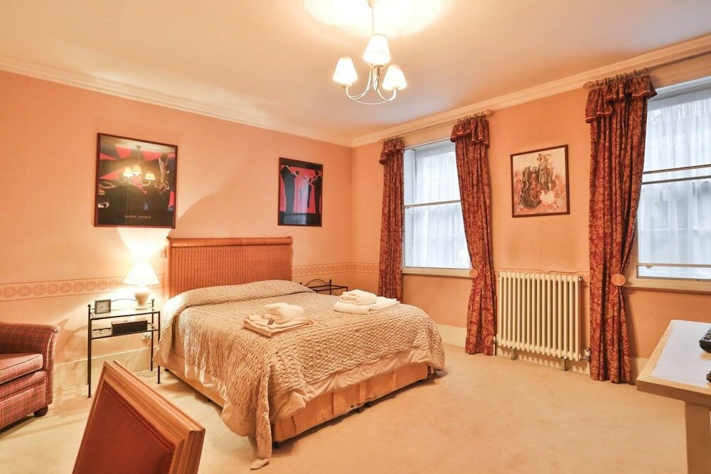 Фото Luxury and Modern Bayswater Apartment