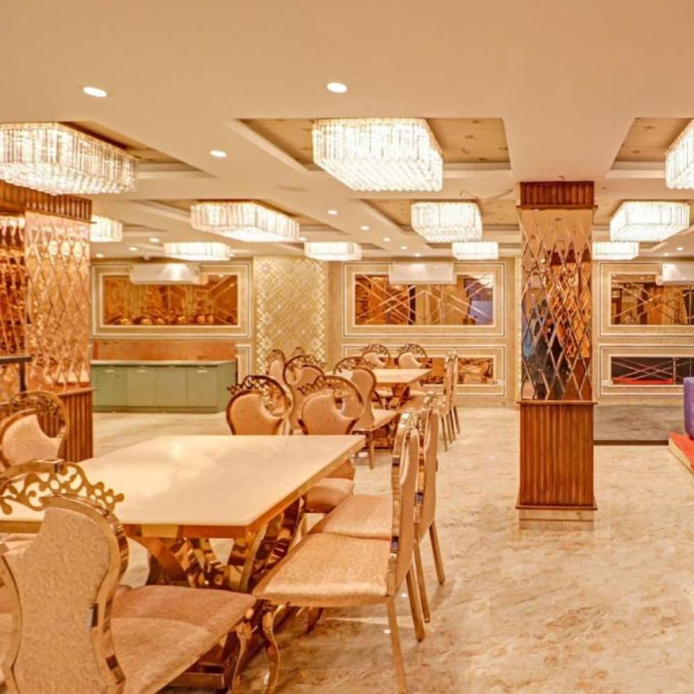 Фото Hotel Golden Glory