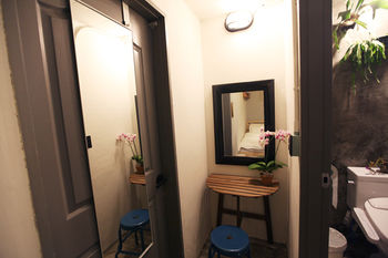 Фото Hongdae Guesthouse Pajamaparty - Hostel