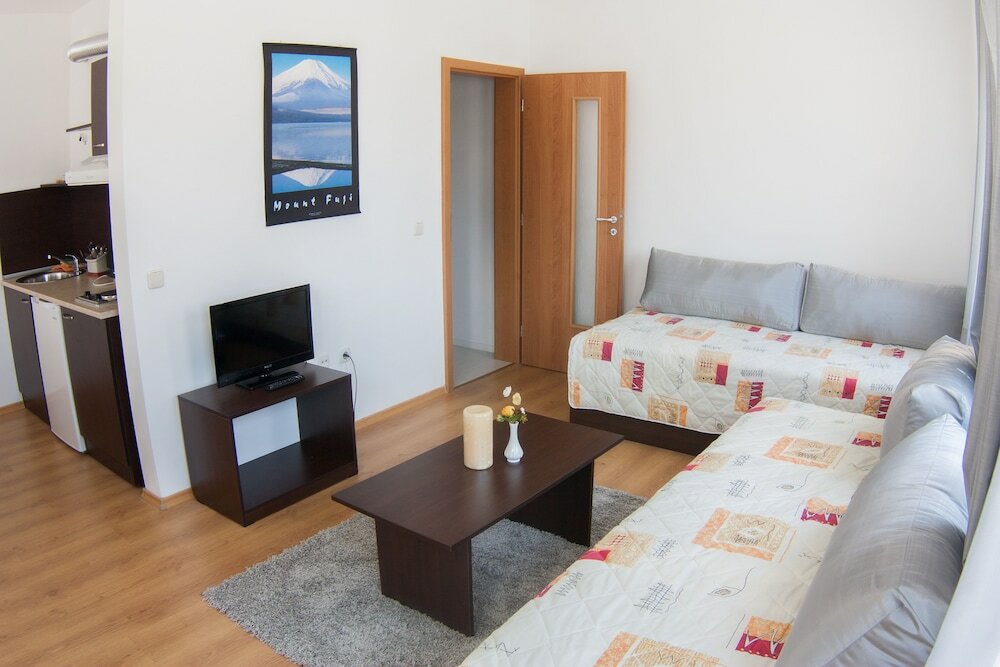 Фото Ruby Tower Apartments