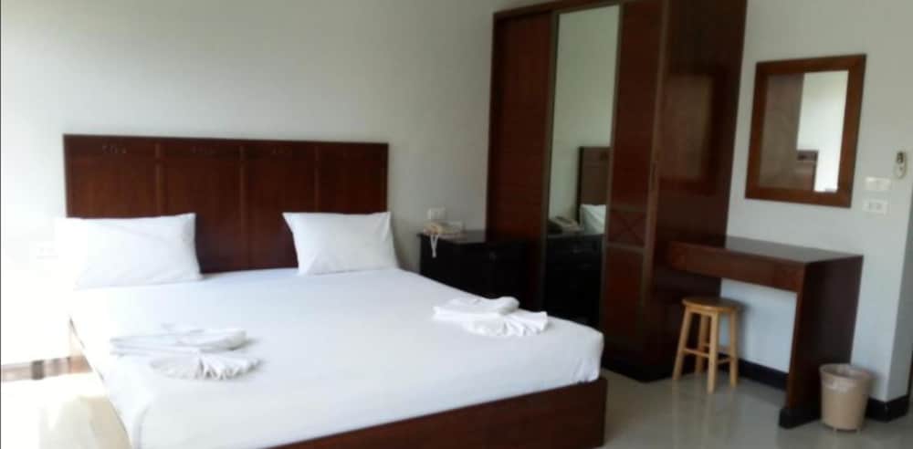 Фото C. A. P. Mansion Hotel