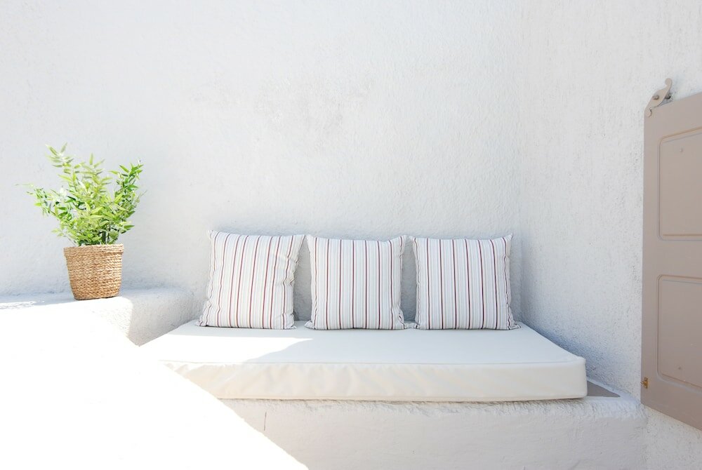 Фото White Grape Suites