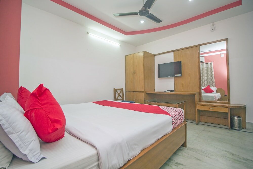 Фото Oyo 29736 Nandanik Palace