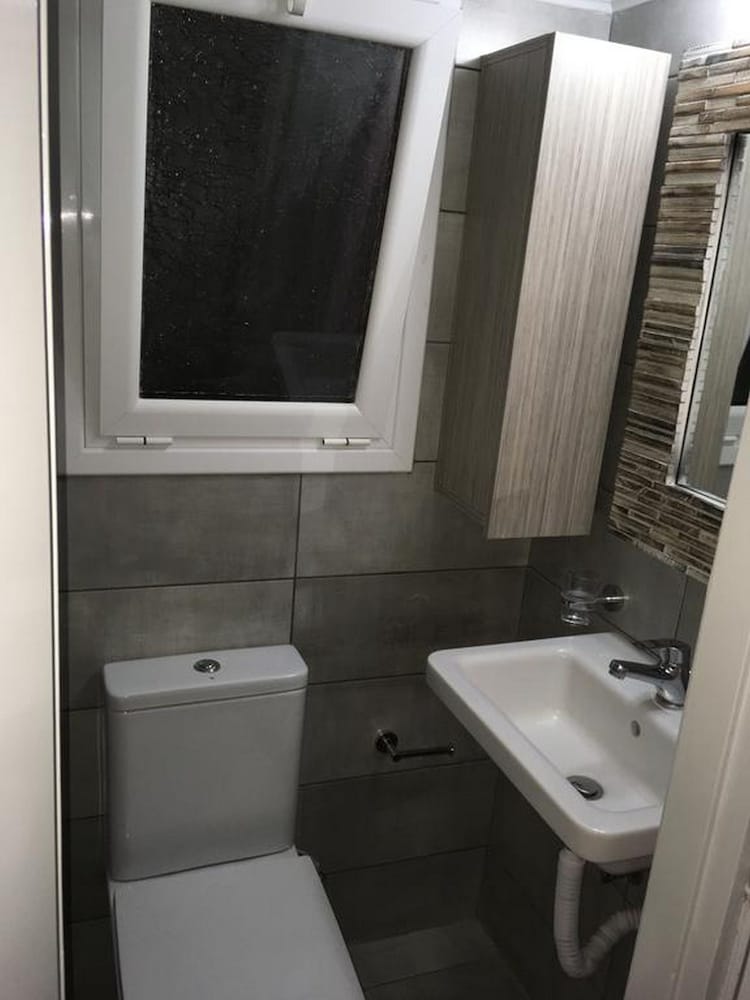 Фото Pagrati Park Front Studio