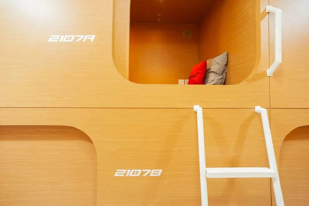 Фото RedDoorz Hostel near Taman Puring