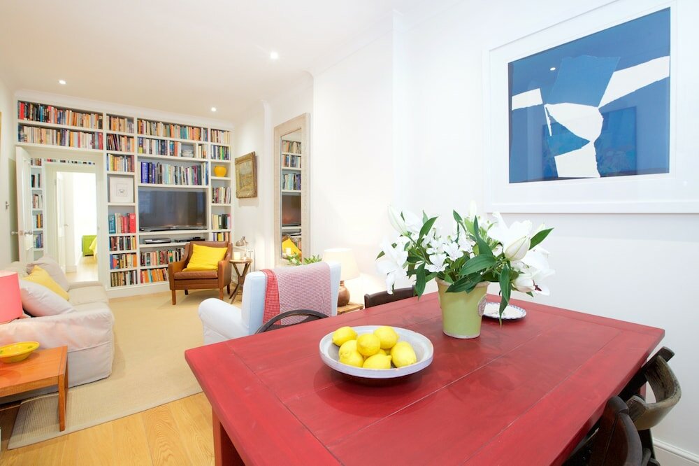 Фото Altido English Retro 2br Apt Near Battersea Park